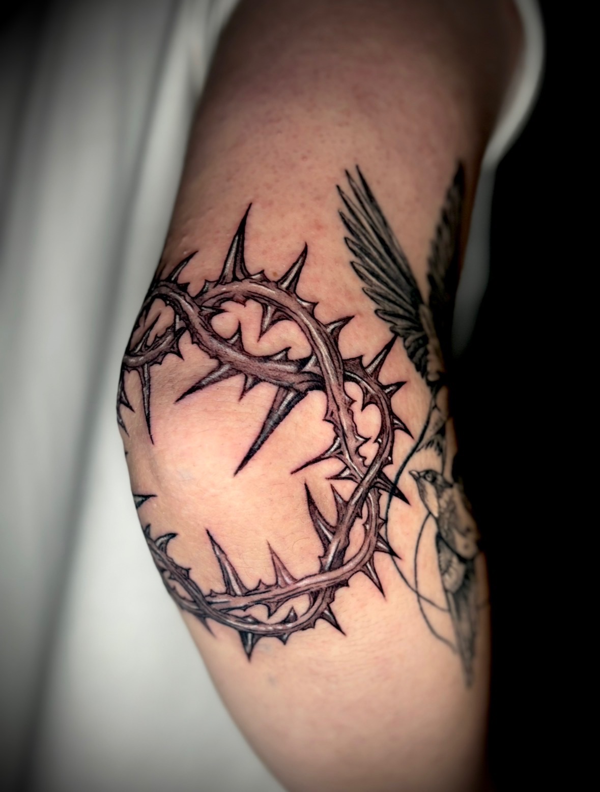 Black and grey crown of thorns tattoo by Amethyst