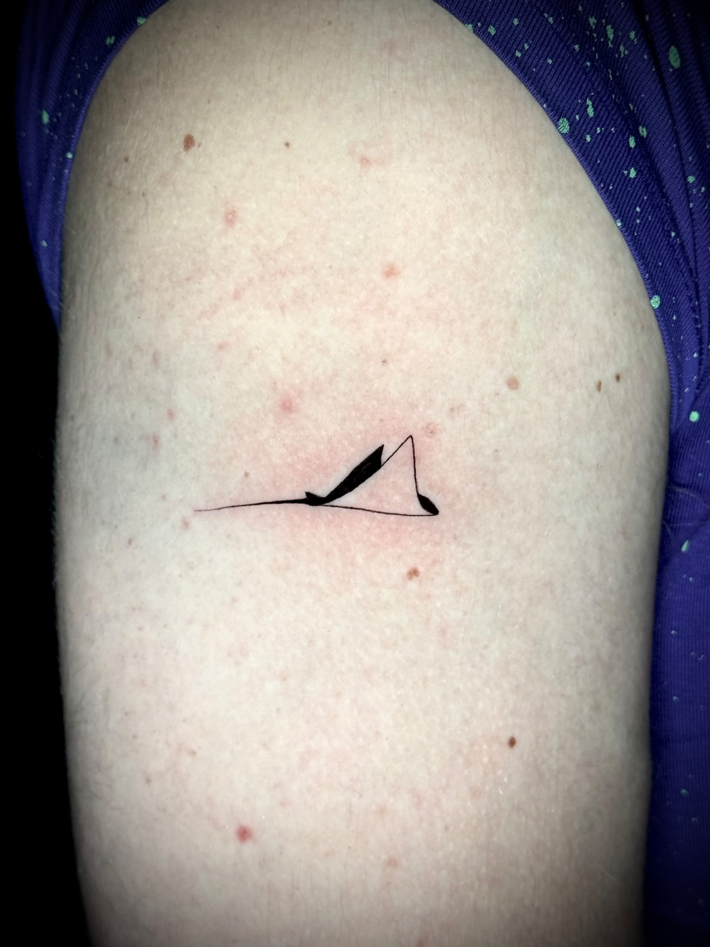 Minimalist mountain tattoo by Karen